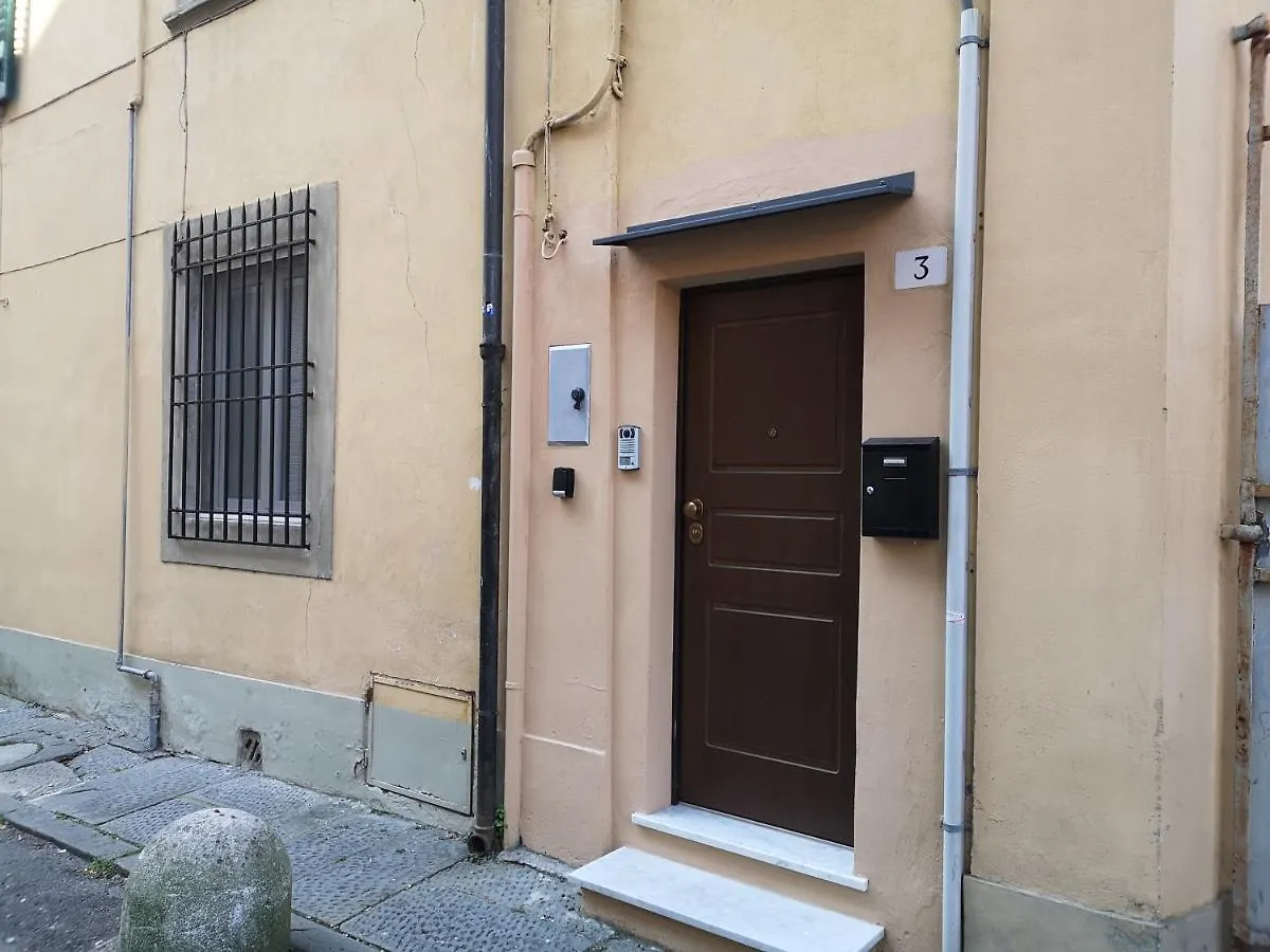L'Angolo dei Cavalieri Pisa 0*,
