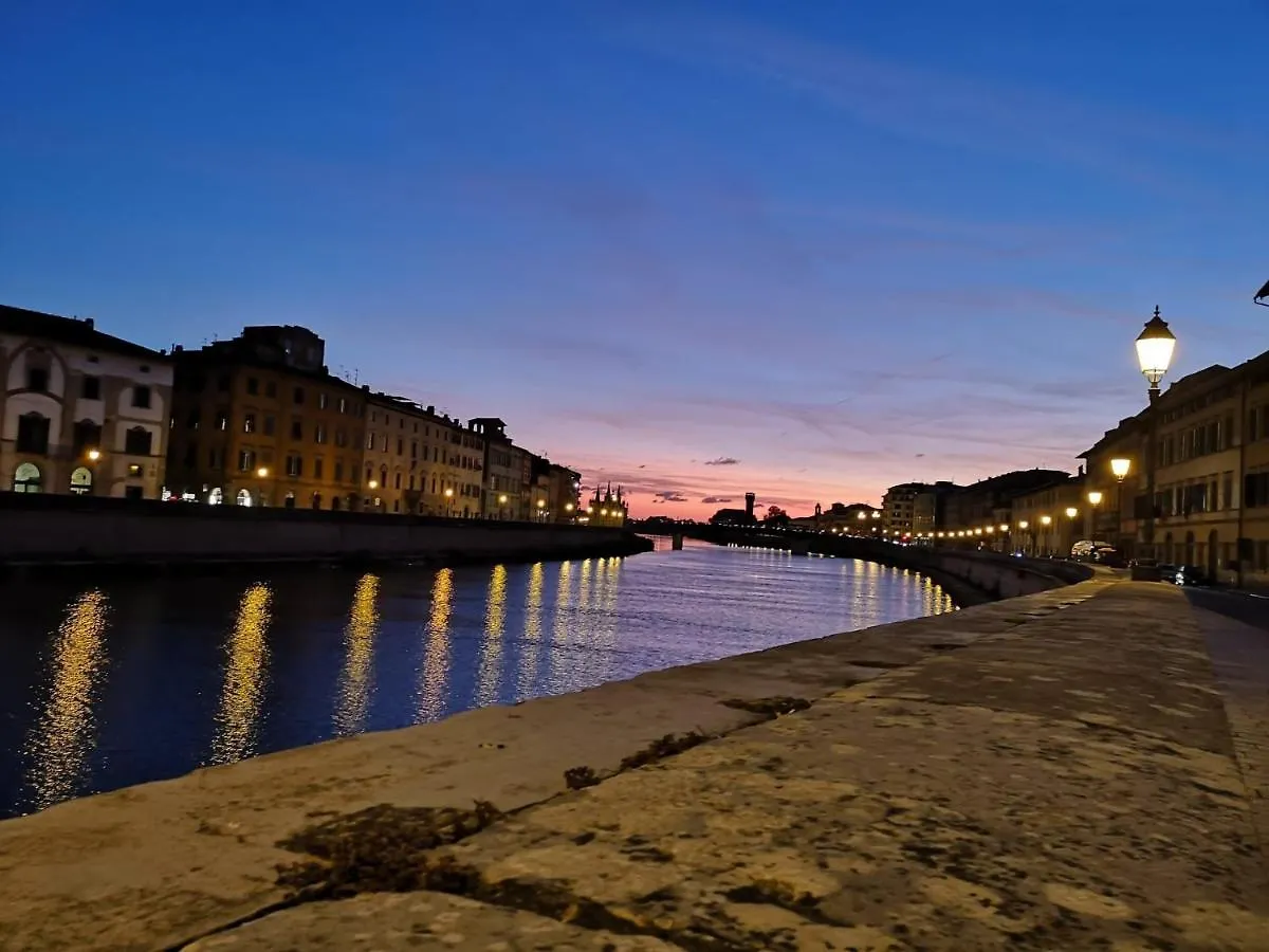 L'Angolo Dei Cavalieri Pise 0*,  Italie